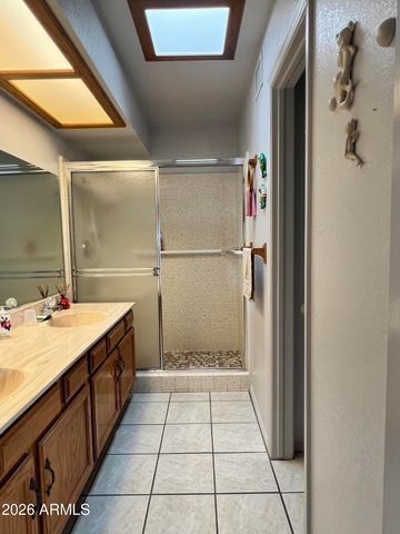 3081 E Cannon Drive, Phoenix, AZ 85028