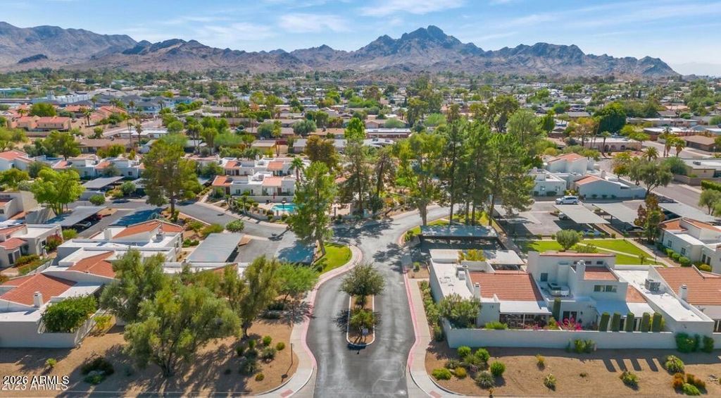 3081 E Cannon Drive, Phoenix, AZ 85028