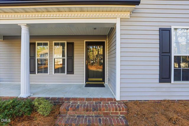 205 W Wilson Street, Smithfield, NC 27577