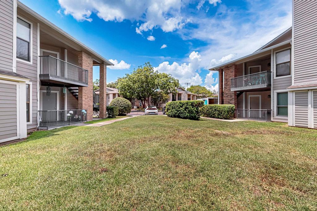 10616 Mellow Meadows DR 9-D, Austin, TX 78750