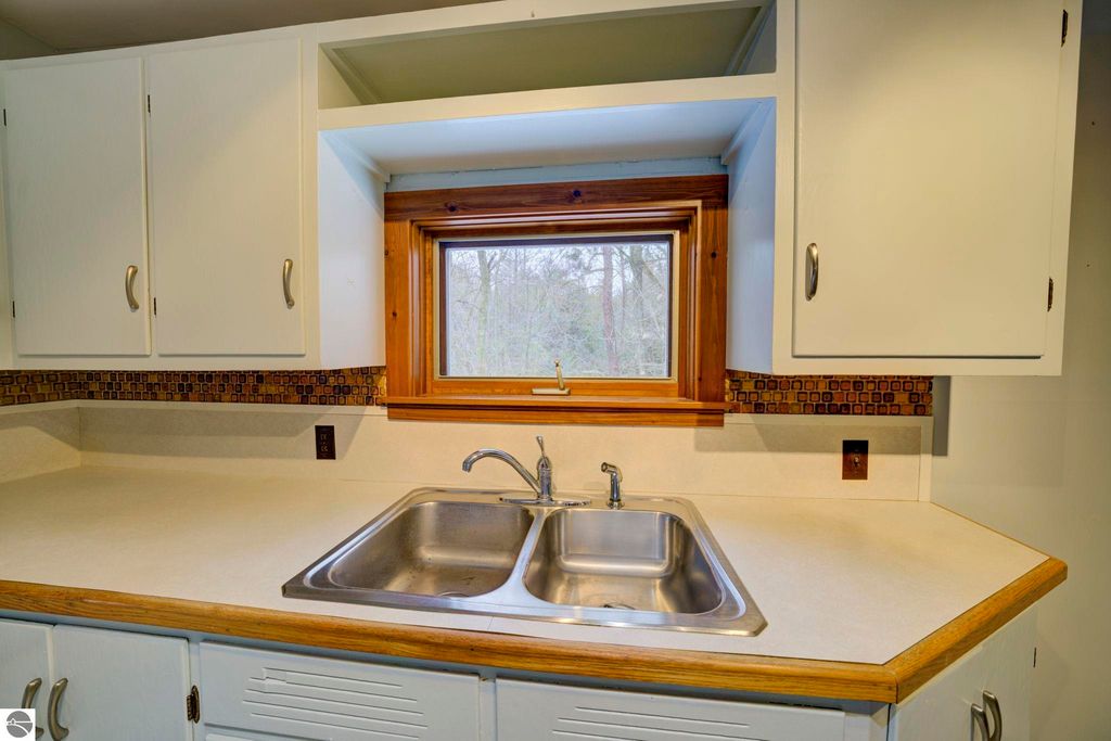 Image 27 of property listing at 1550 S French Road, Lake Leelanau, MI 49653