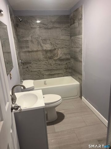 11 7th 11 7th Street 1, Derby, CT 06418