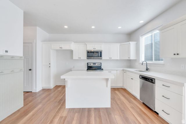 564 N 40 W, Vineyard, UT 84059