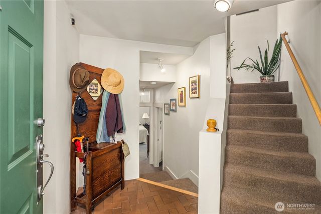 111 W Kinnear Place, Seattle, WA 98119