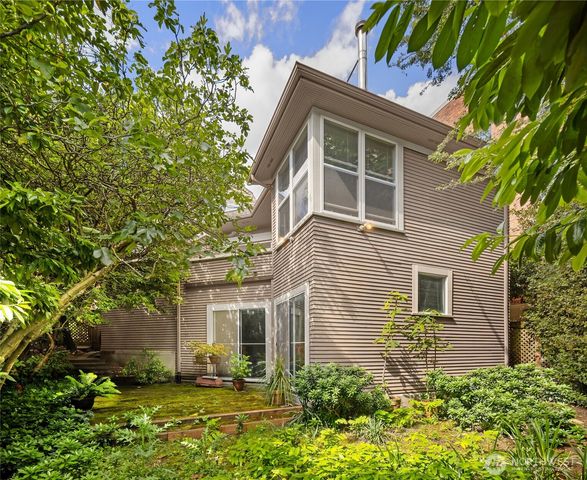 111 W Kinnear Place, Seattle, WA 98119