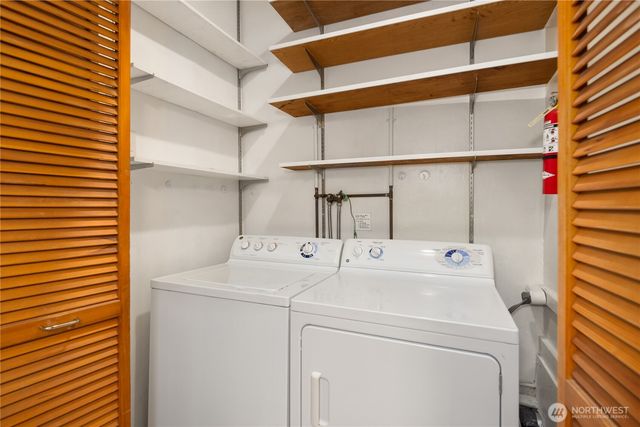 111 W Kinnear Place, Seattle, WA 98119