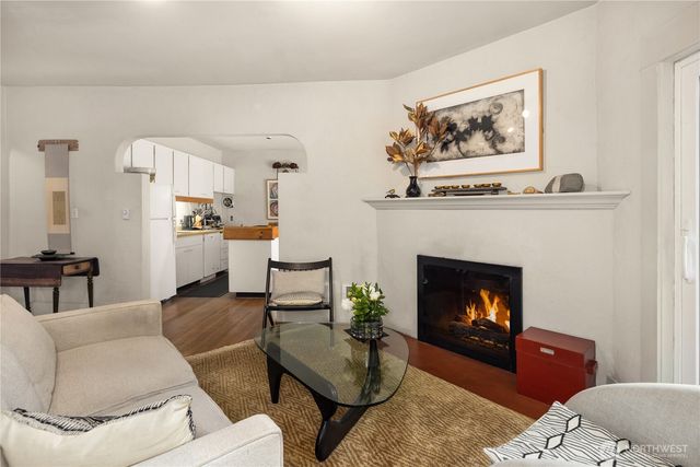 111 W Kinnear Place, Seattle, WA 98119