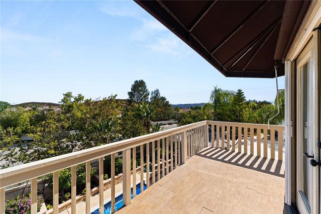 23715 Via Segovia Street, Murrieta, CA 92562