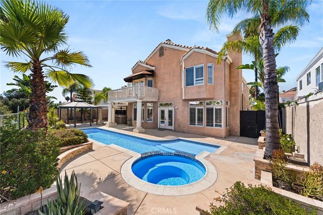 23715 Via Segovia Street, Murrieta, CA 92562