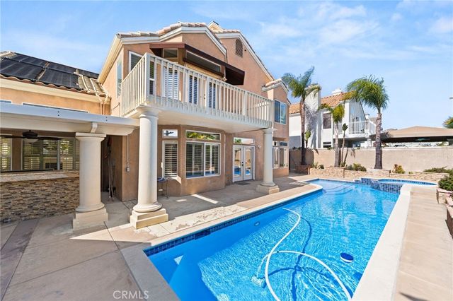 23715 Via Segovia Street, Murrieta, CA 92562