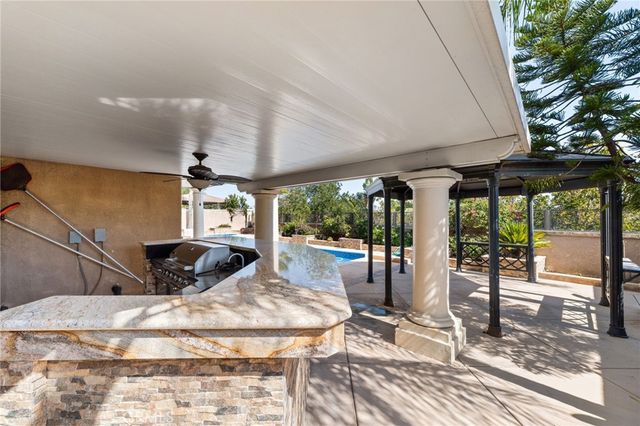 23715 Via Segovia Street, Murrieta, CA 92562