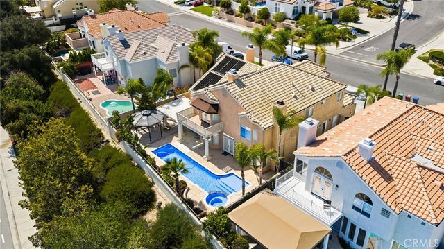 23715 Via Segovia Street, Murrieta, CA 92562