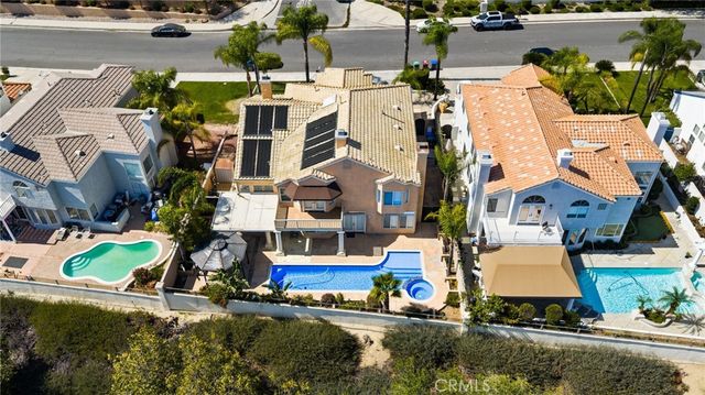 23715 Via Segovia Street, Murrieta, CA 92562