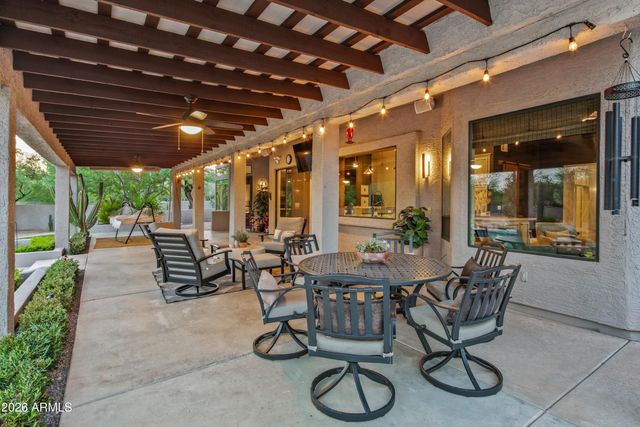 8667 E LARIAT Lane, Scottsdale, AZ 85255