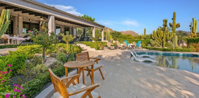 8667 E LARIAT Lane, Scottsdale, AZ 85255