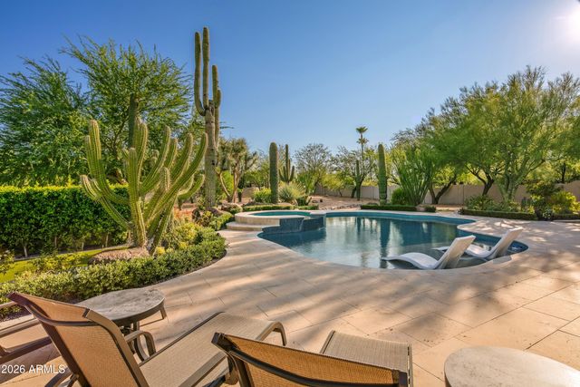 8667 E LARIAT Lane, Scottsdale, AZ 85255