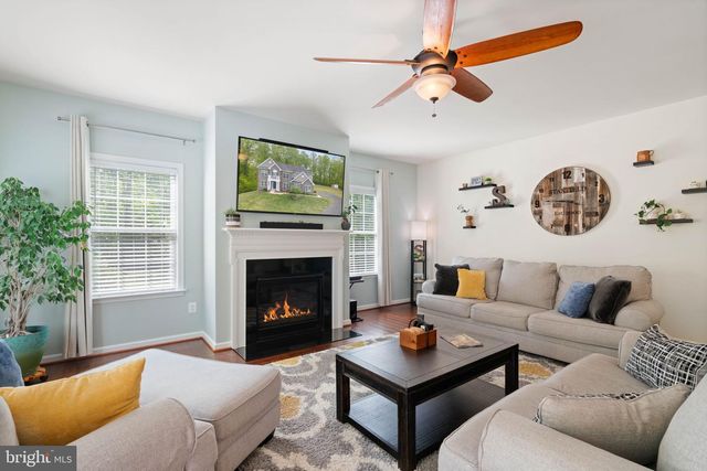 415 MCPHERSON DR, Fredericksburg, VA 22406