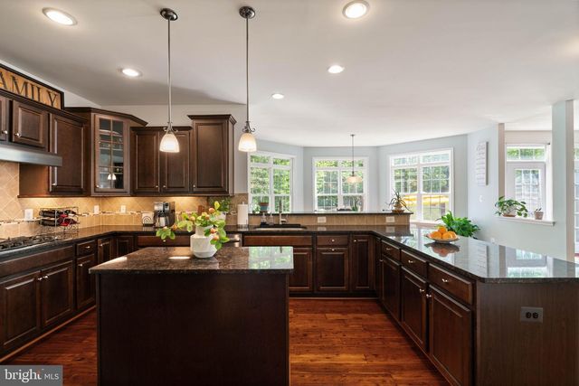 415 MCPHERSON DR, Fredericksburg, VA 22406