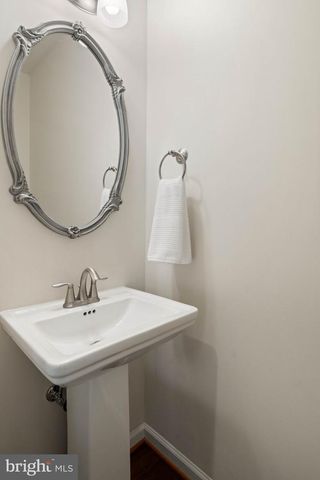 415 MCPHERSON DR, Fredericksburg, VA 22406