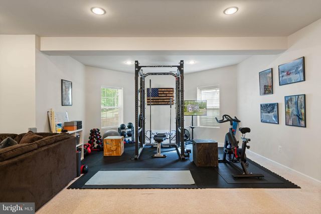 415 MCPHERSON DR, Fredericksburg, VA 22406