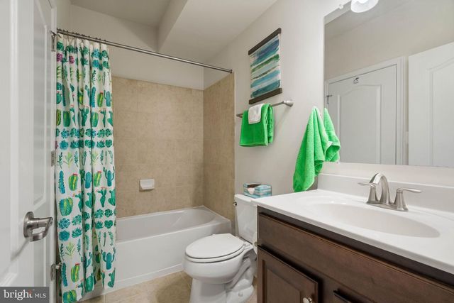 415 MCPHERSON DR, Fredericksburg, VA 22406