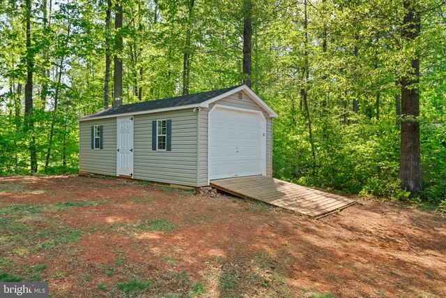 415 MCPHERSON DR, Fredericksburg, VA 22406