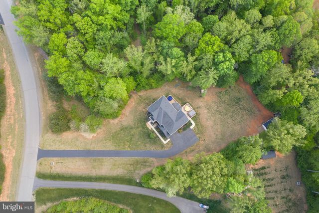 415 MCPHERSON DR, Fredericksburg, VA 22406