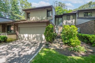 274 Vista Drive, Jericho, NY 11753
