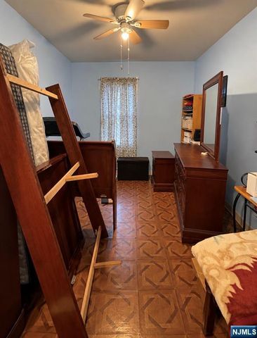 152 E Main Street, Paterson, NJ 07522
