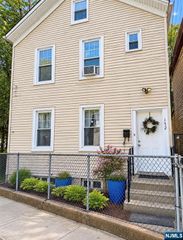152 E Main Street, Paterson, NJ 07522