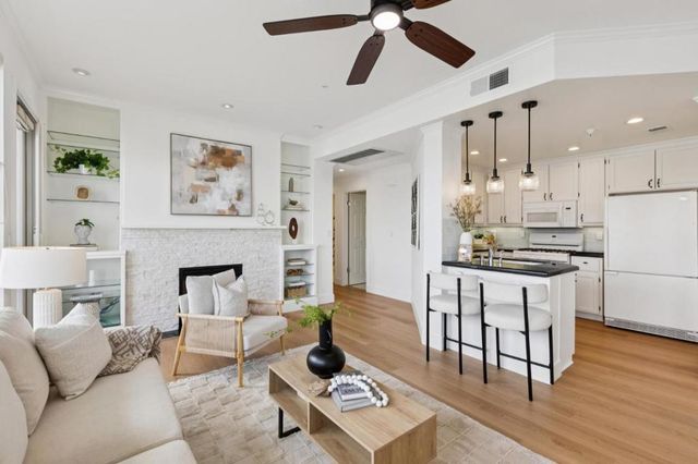 100 Baltic Circle 130, Redwood City, CA 94065