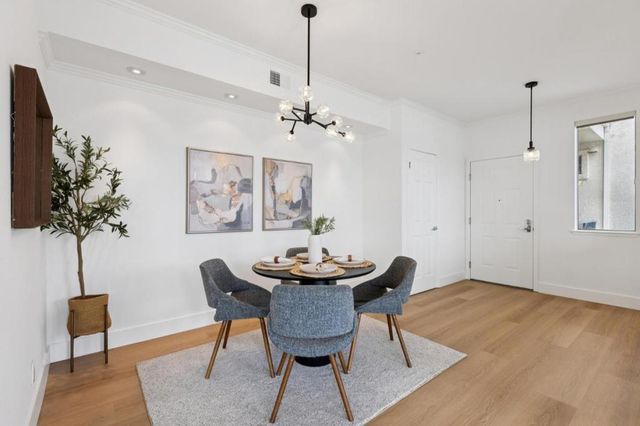 100 Baltic Circle 130, Redwood City, CA 94065