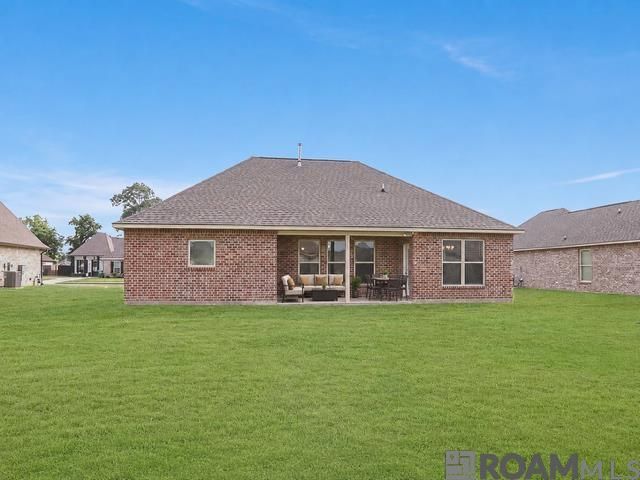 4757 Bayou Plantation Dr, Addis, LA 70710