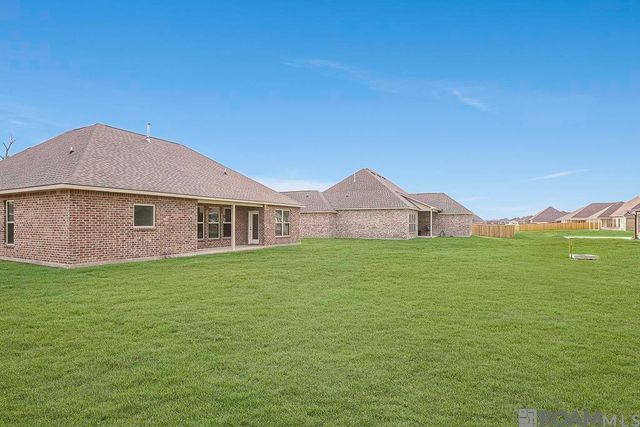 4757 Bayou Plantation Dr, Addis, LA 70710