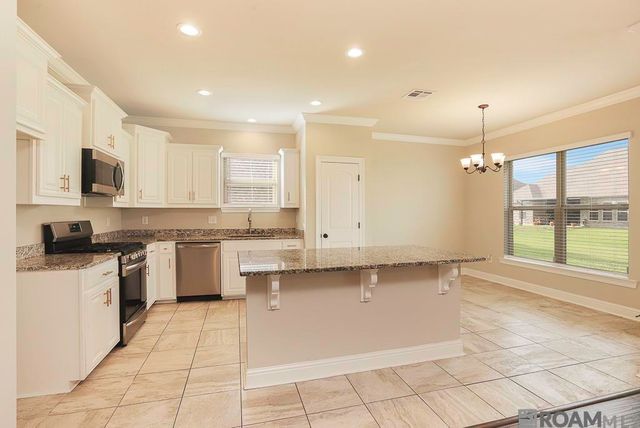 4757 Bayou Plantation Dr, Addis, LA 70710