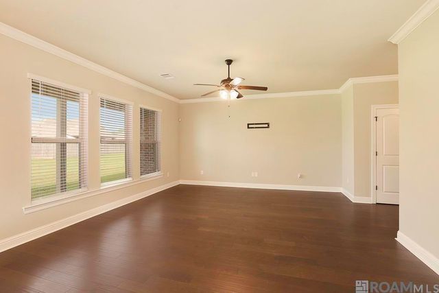 4757 Bayou Plantation Dr, Addis, LA 70710