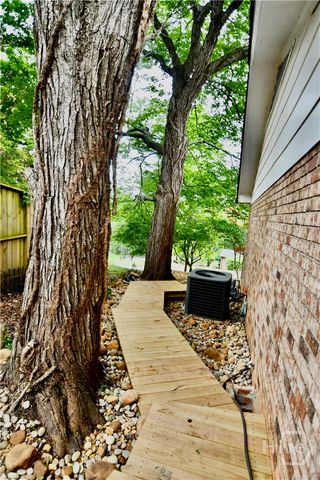 280 Valleybrook Drive, Athens, GA 30606