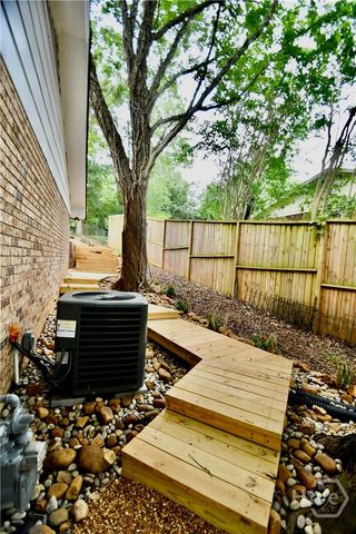 280 Valleybrook Drive, Athens, GA 30606