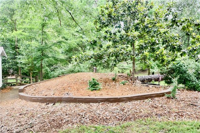 280 Valleybrook Drive, Athens, GA 30606