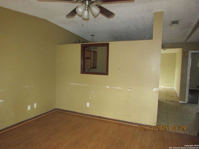 415 Dorie, San Antonio, TX 78220
