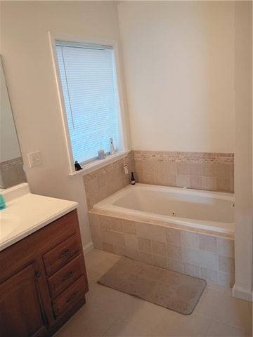 6392 Phillips Court, Lithonia, GA 30058