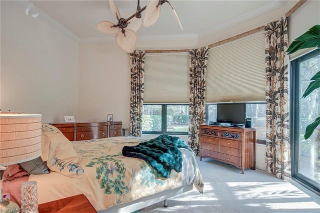 3126 Terramar CT, Naples, FL 34119