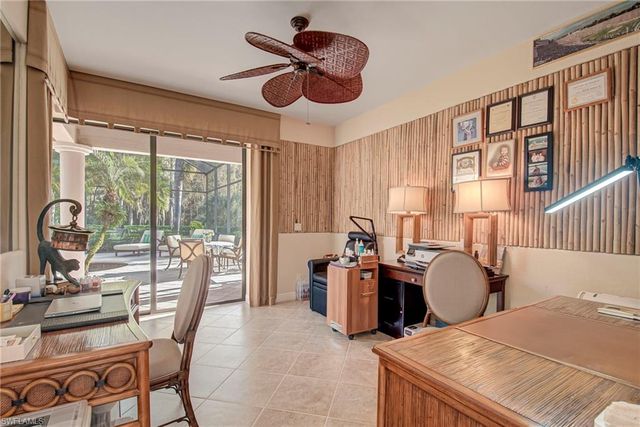 3126 Terramar CT, Naples, FL 34119