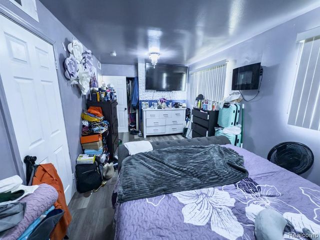 29171 Carlton Street, Inkster, MI 48141