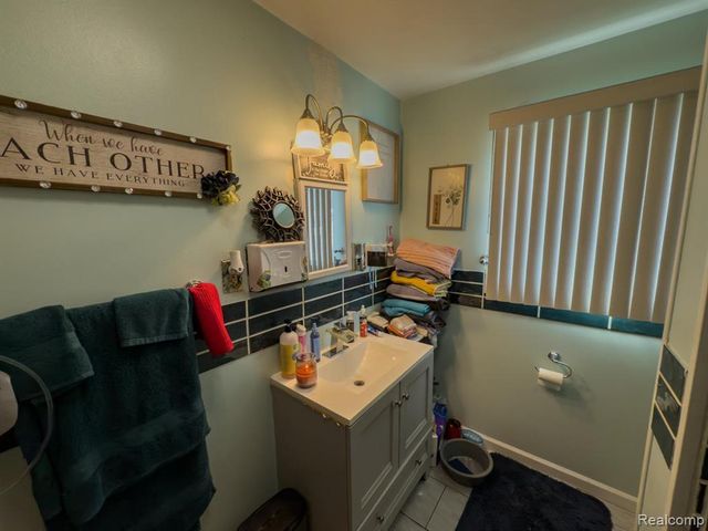 29171 Carlton Street, Inkster, MI 48141