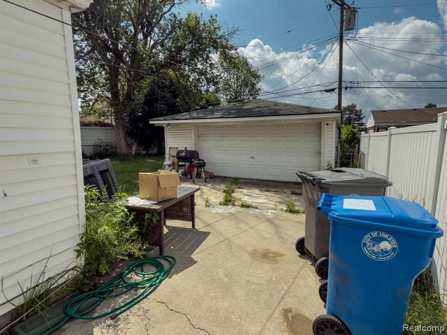 29171 Carlton Street, Inkster, MI 48141