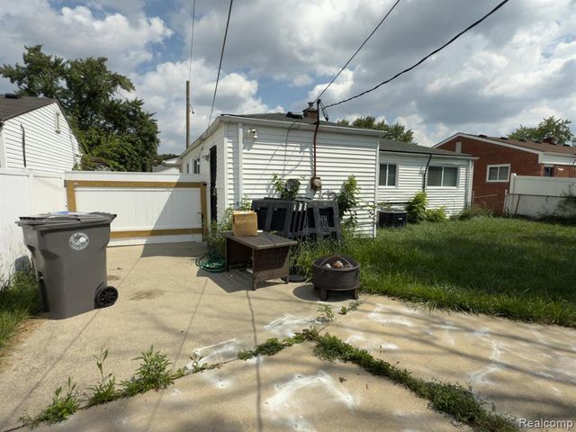 29171 Carlton Street, Inkster, MI 48141