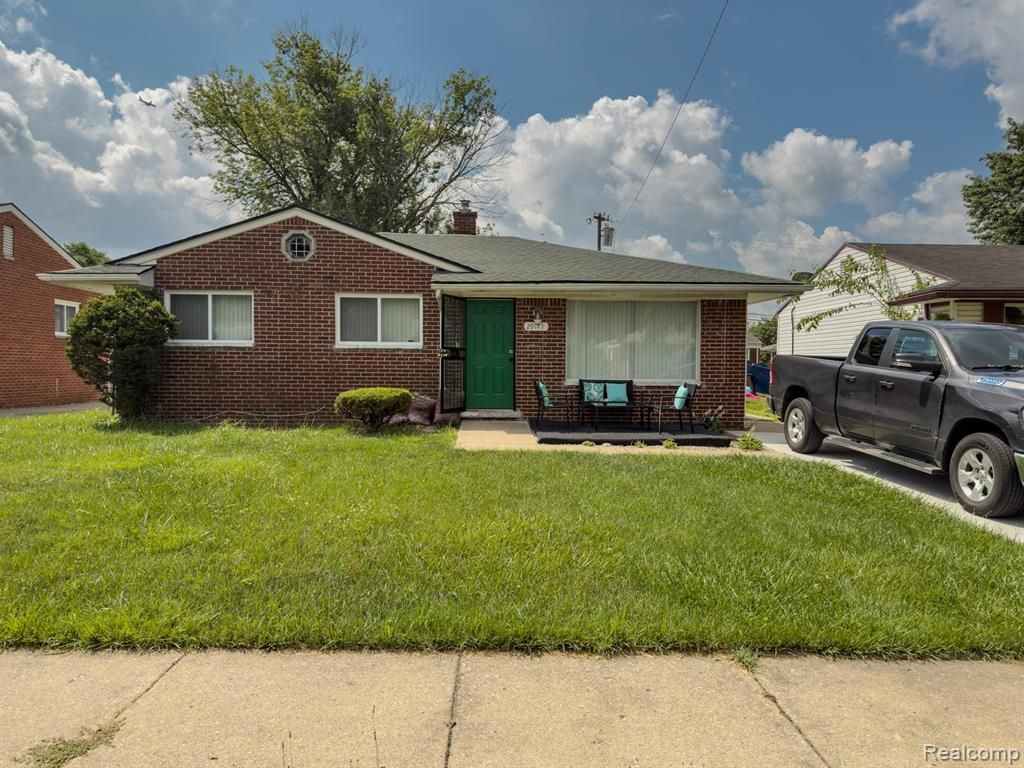 29171 Carlton Street, Inkster, MI 48141