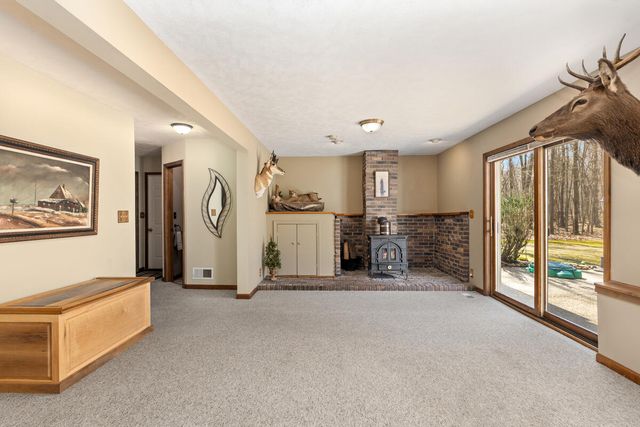 2902 63rd Street, Fennville, MI 49408