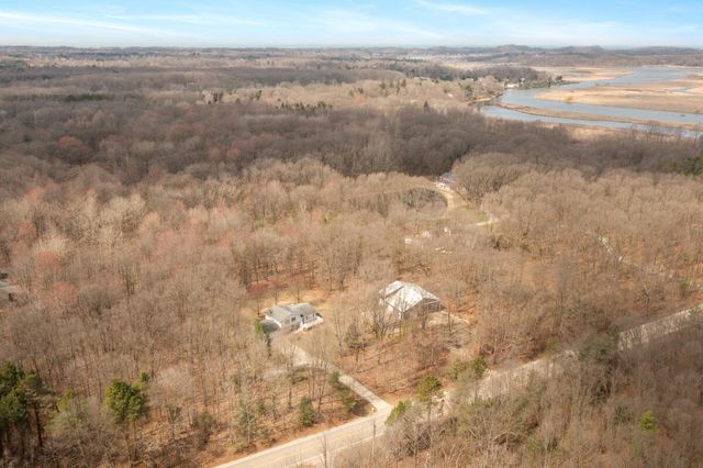 2902 63rd Street, Fennville, MI 49408